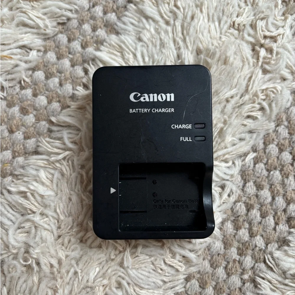 Canon LC-E17 Charger for LP-E17 Battery